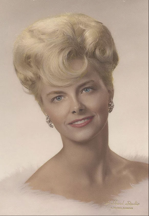 Image of Cristy Lane as a blonde.